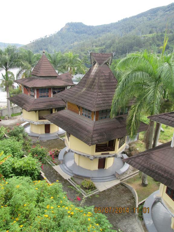 Sapadia Hotel And Cottage Parapat Habitación foto