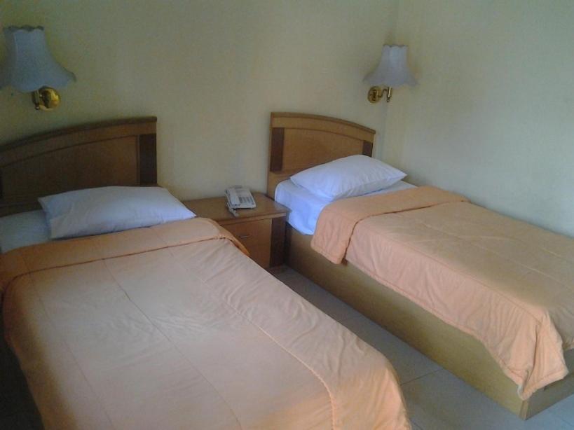 Sapadia Hotel And Cottage Parapat Habitación foto